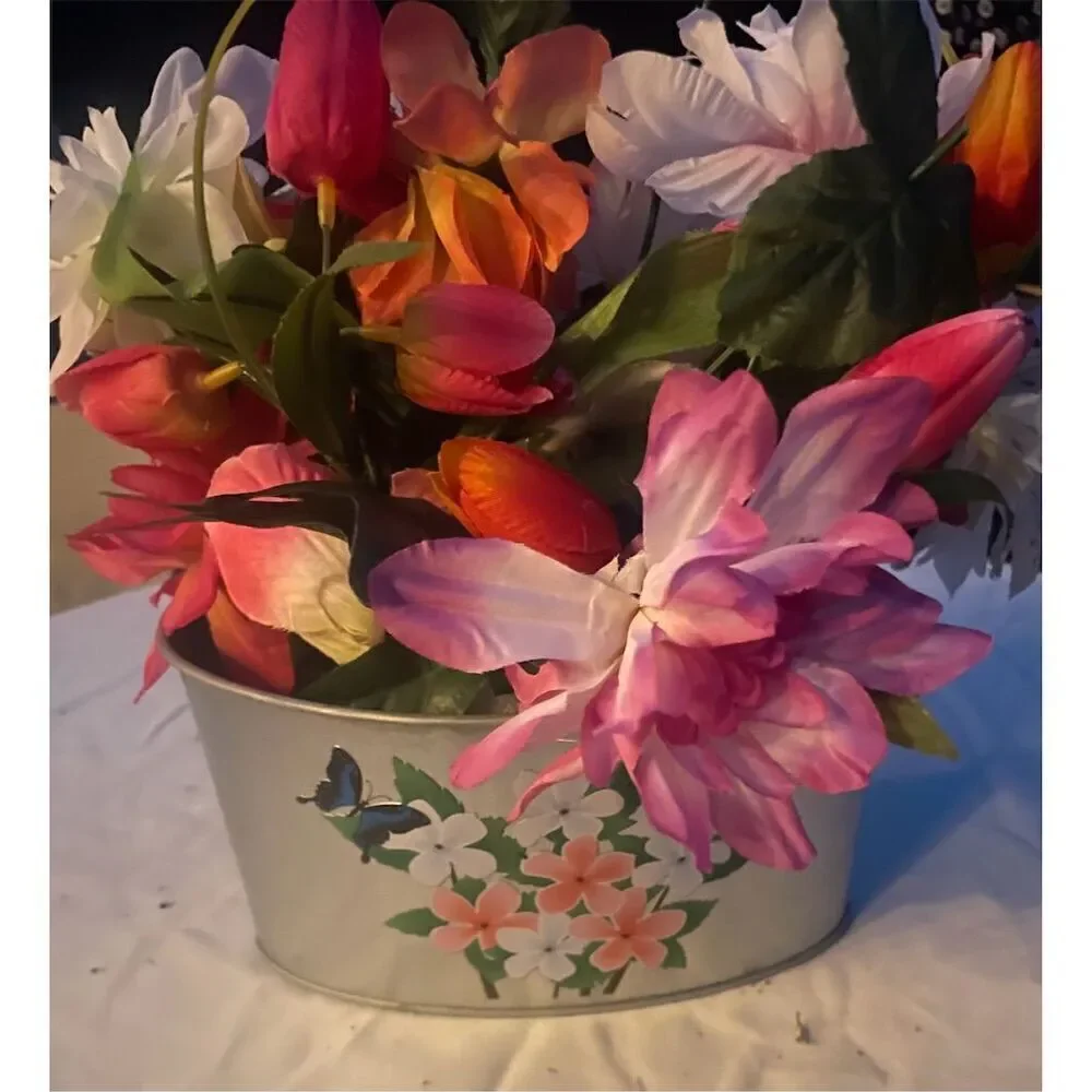 Please read! Multicolor artificial Flower Basket Door Decoration Dahlias Tulips